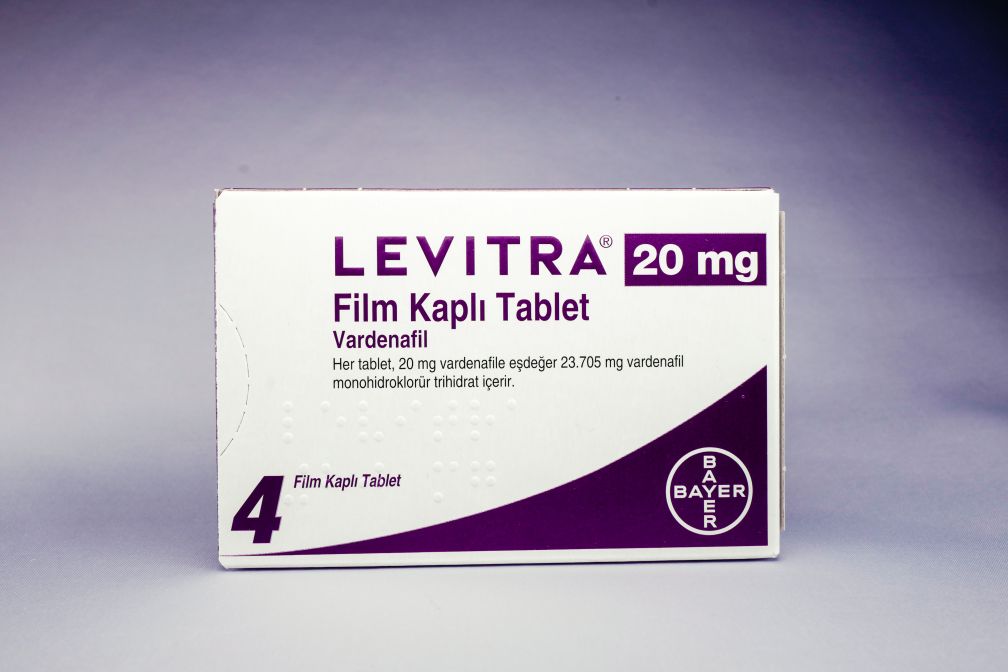 レビトラ(トルコ製) 20mg 16錠 (4箱/4錠) (B003)